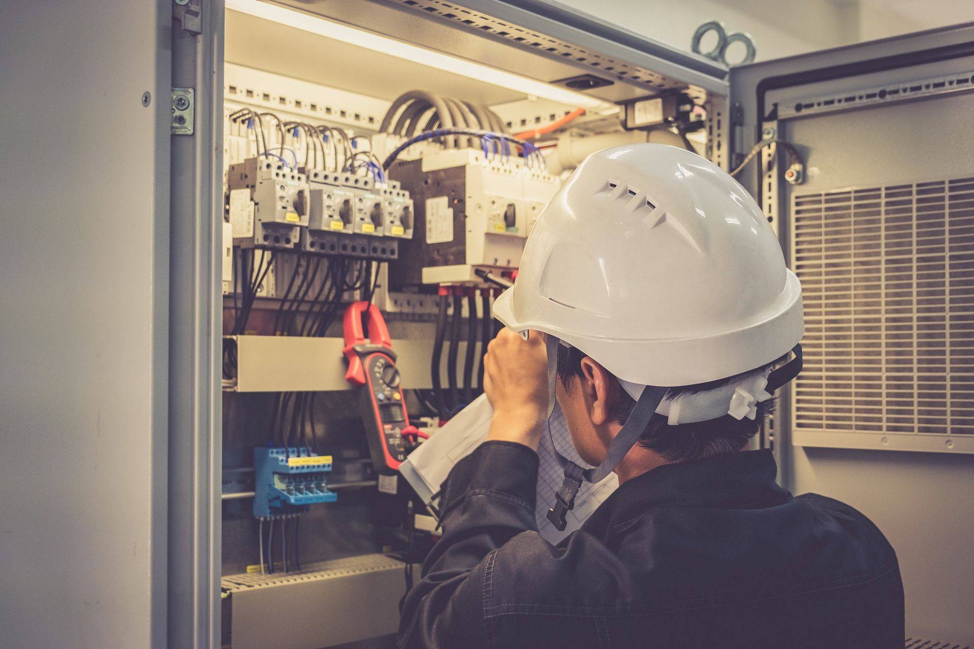 Instalacje elektryczne